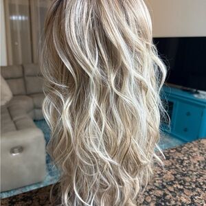 Luxurious Wig - Capri by Belle Tress in Milkshake Blonde R - NWT